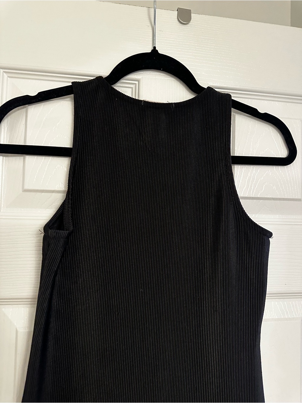 Heart Hips Black Ribbed Sleeveless Midi Dress - Picture 2 of 4